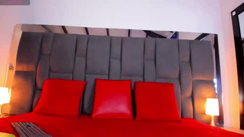 stormi_evanss online show from March 3, 9:00 pm