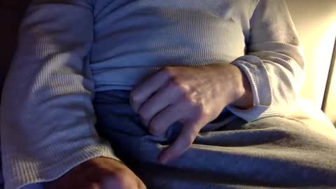 str8guy2015 online show from December 5, 12:21 am