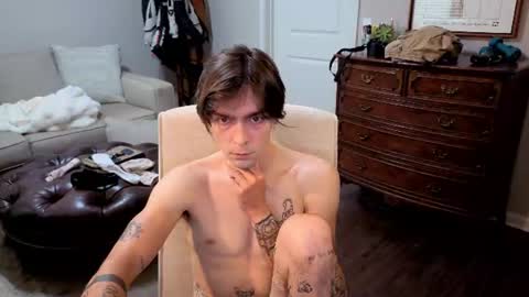 str8whiteboy21 online show from June 16, 3:38 pm