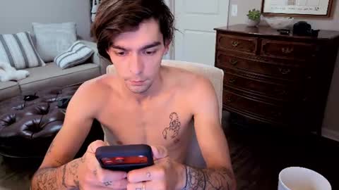 str8whiteboy21 online show from June 24, 1:40 pm