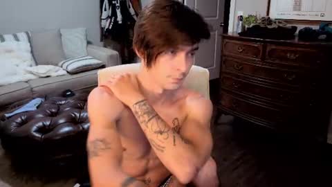 str8whiteboy21 online show from June 23, 11:50 am
