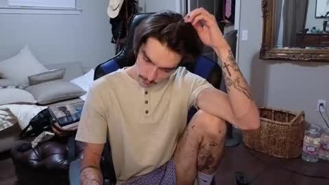 str8whiteboy21 online show from September 25, 2:40 am