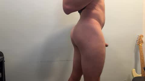 stradi online show from February 19, 8:20 pm