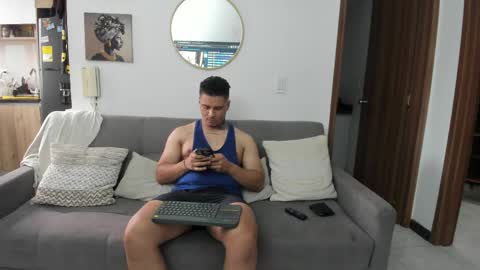 straight__friends online show from May 16, 1:32 pm