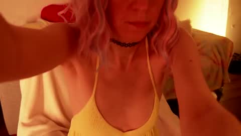 Strawberry Emma online show from July 24, 2:09 am