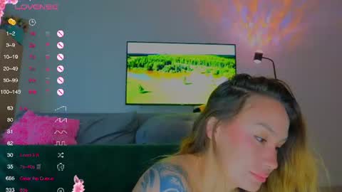 Tati and Lola online show from July 24, 9:06 am