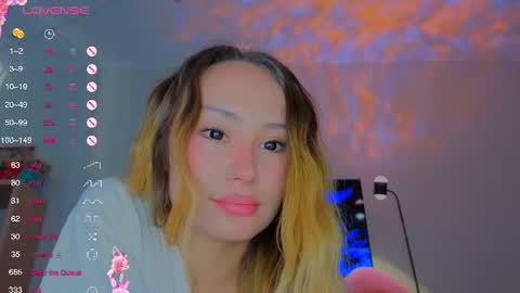 Tati and Lola online show from June 25, 7:13 am