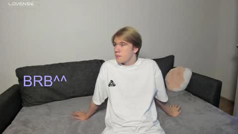 Streis  open pvt online show from November 8, 7:17 pm