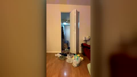 shorti online show from February 4, 3:10 am