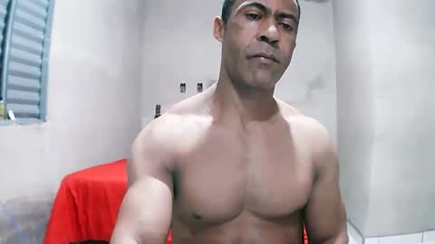 strongdaddyfantastic online show from April 30, 5:01 am