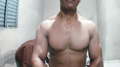 strongdaddyfantastic online show from June 24, 1:01 am
