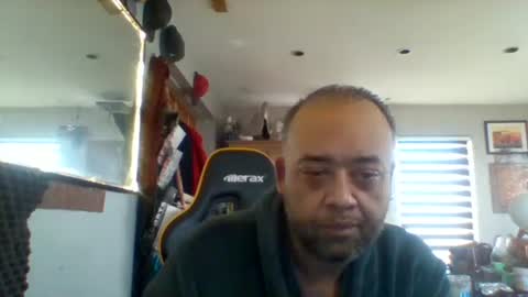 Snapshot of stronglikbullse619259 chatting on December 12, 4:43 pm stronglikbullse619259 online show from December 12, 4:43 pm