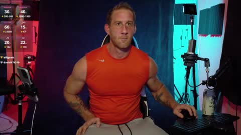 Snapshot of studforyouall chatting on September 30, 1:05 am Ryan Long online show from September 30, 1:05 am