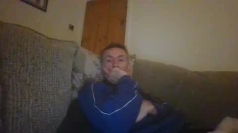 Snapshot of stuuuey73 chatting on October 14, 10:02 pm stuuuey73 online show from October 14, 10:02 pm