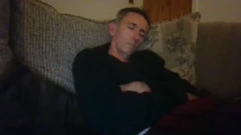 Snapshot of stuuuey73 chatting on October 28, 11:17 pm stuuuey73 online show from October 28, 11:17 pm