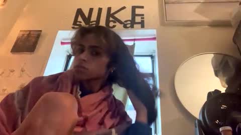 stxllaxcx online show from May 3, 1:39 pm