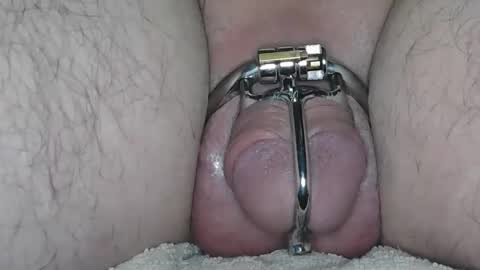 Snapshot of subchastityhere chatting on October 21, 4:21 pm subchastityhere online show from October 21, 4:21 pm