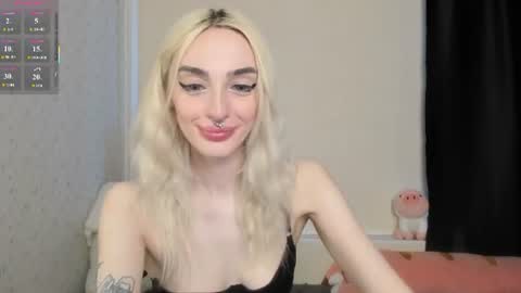 Chloe online show from July 17, 3:58 pm