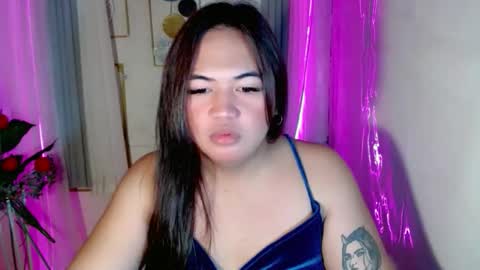 belle online show from April 22, 1:29 pm