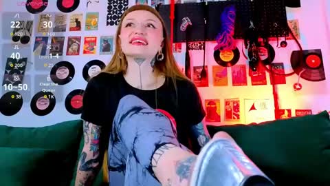 sugarsoot online show from May 2, 5:46 am