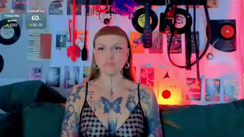 sugarsoot online show from July 30, 5:52 am