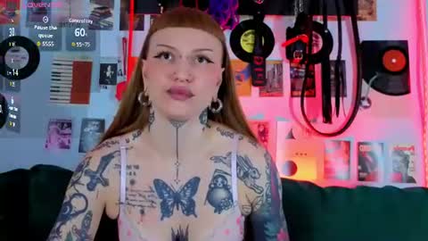 sugarsoot online show from July 10, 5:56 am