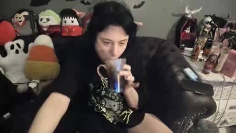 Sugary online show from November 3, 1:23 pm