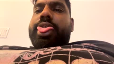 Let me be your knight that saves you online show from March 13, 12:14 am