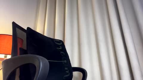 maskedtemptress online show from April 30, 12:04 am