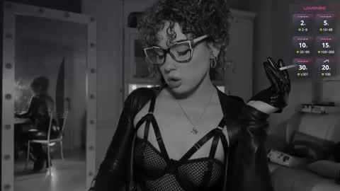 Miss Nelly online show from March 14, 9:52 pm