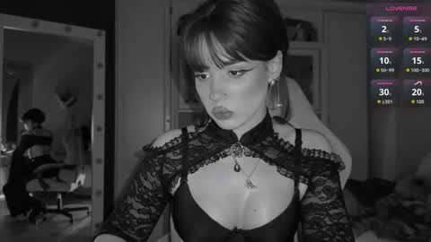 Miss Nelly online show from October 25, 10:43 pm