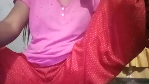 sunali_jain03 online show from April 25, 9:44 am