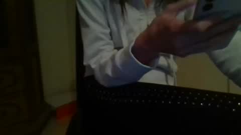 suni online show from March 6, 3:11 pm