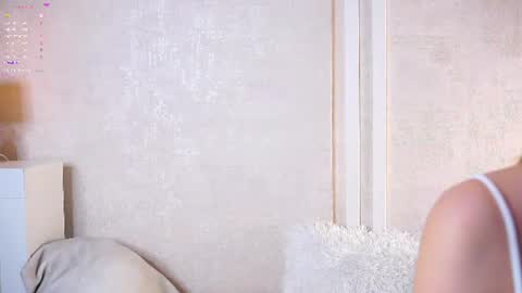Lily online show from June 19, 2:45 pm