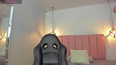  S U N N Y online show from March 16, 12:53 pm