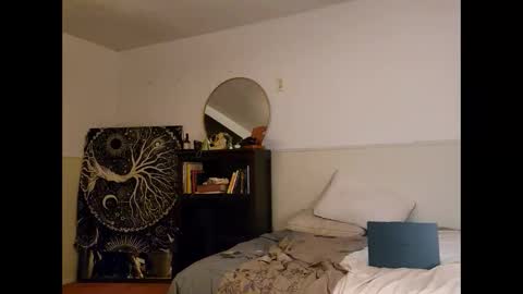 suns0ut_buns0ut online show from January 15, 7:39 am