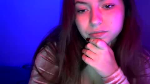 Lisa online show from November 12, 3:47 pm