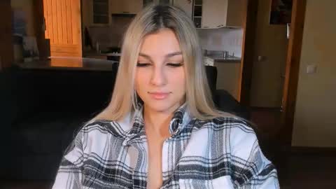 sunsetwithava online show from February 24, 1:14 pm