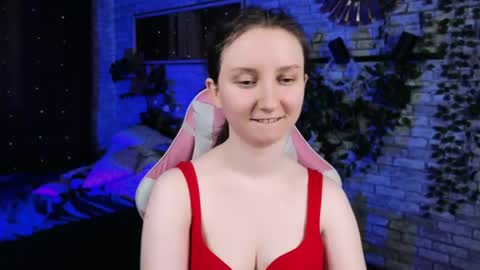 Alice online show from April 25, 1:35 pm
