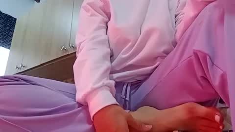 Annie online show from November 25, 6:39 pm