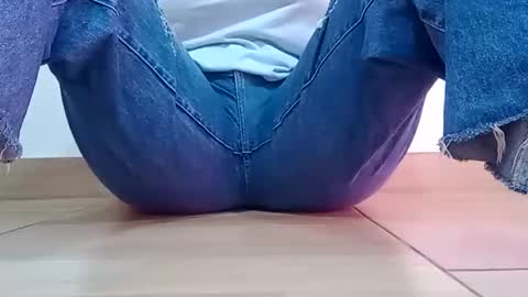 Annie online show from September 17, 5:05 pm