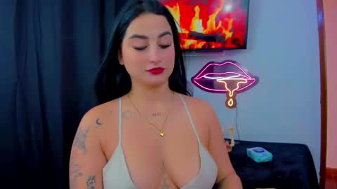 Andrea Rodriguez online show from March 3, 7:43 pm