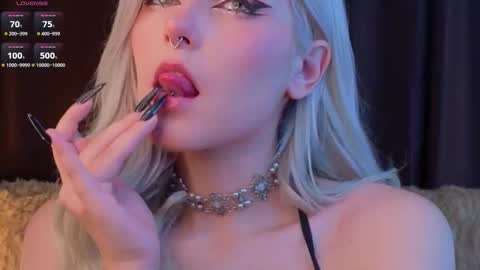 Alice online show from October 30, 5:30 am