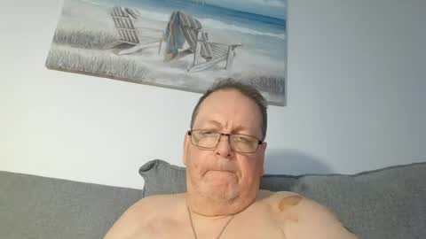 Sunspotbaby online show from July 5, 9:55 pm