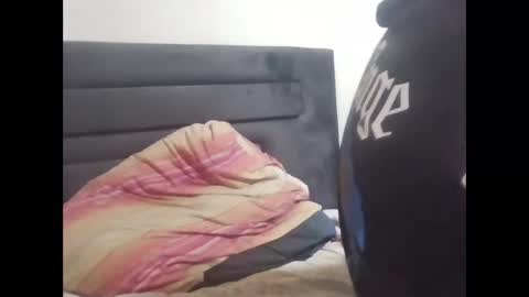 super42835015 online show from March 31, 6:41 pm