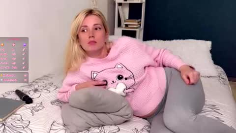 Snapshot of super_peach_stream chatting on October 29, 3:58 pm ANNApvt open full info in bio online show from October 29, 3:58 pm