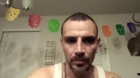 Snapshot of superd512 chatting on October 14, 12:35 am Guero Cash online show from October 14, 12:35 am
