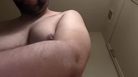 superfreak8811 online show from November 18, 6:05 am