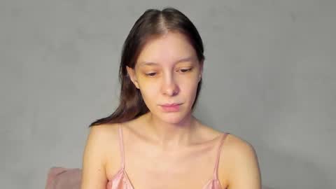 Una online show from June 18, 10:48 pm