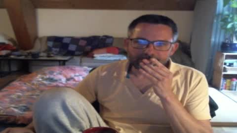 supersquirrel81 online show from May 3, 5:46 am